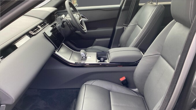 Land Rover Range Rover Velar 2.0 P400e Belgravia Edition 5dr Auto Estate - Image 3